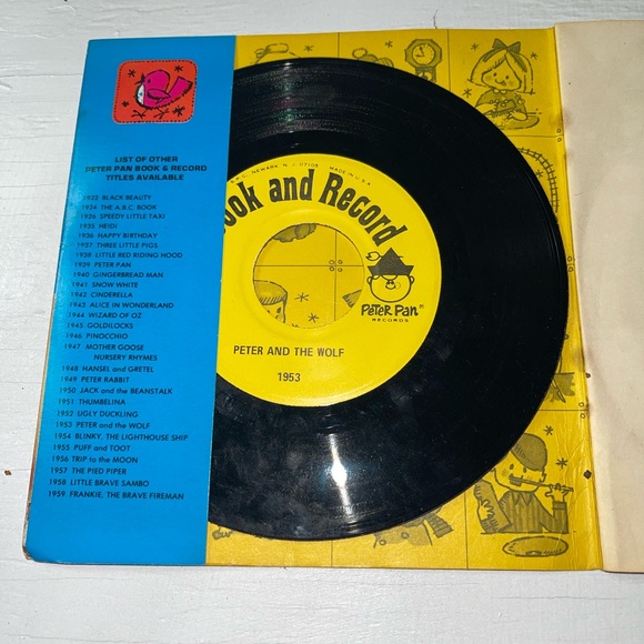 PETER PAN Peter and the Wolf {1971} BOOK AND RECORDING Record 45 - Picture 2 of 8